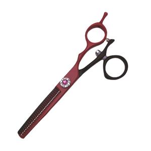 กรรไกรตัดผมมืออาชีพ รุ่น KG ขนาด 62 มม. ผลิตจากเหล็กกล้าไร้สนิม 440C สำหรับคนถนัดขวา อุปกรณ์เสริมสวย ด้ามจับสีแดงดำ - Product Image 4