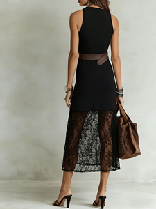 Robe midi noire à col en V et dos nu avec empiècements en dentelle et fente haute, avec ceinture - Style bohème vintage, style vacances américaines, tenue décontractée - Product Image 2
