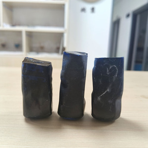 Non coupé 112 #   Spinelle bleue brute synthétique, matière première pour la fabrication de pierres précieuses en vrac - Product Image 3