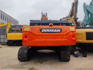 Excavadora Usada de Alto Rendimiento Doosan DX340 en Excelentes Condiciones, Fabricada en Corea del Sur - Product Image 2