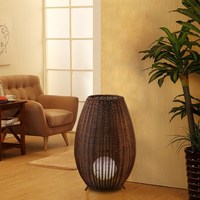 Lampe led autoportante noire en rotin, design moderne, luminaire décoratif d'extérieur, trépied, idéal pour un hôtel