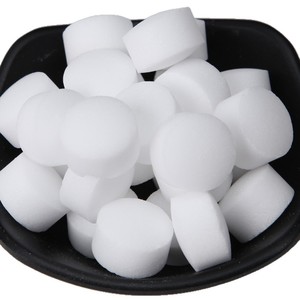 Tablettes de sel minéral pour poissons 1kg pour la purification de l'eau des poissons d'aquarium - Product Image 2
