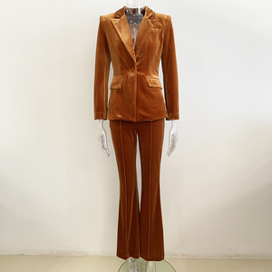 Completo da Ufficio da <span class=keywords><strong>Donna</strong></span> Marrone 2023, Blazer Corto in <span class=keywords><strong>Velluto</strong></span> a Tinta Unita con Maniche Lunghe e <span class=keywords><strong>Pantaloni</strong></span> a Zampa, Monopetto, Autunnale - Product Image 3