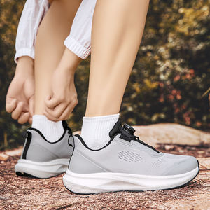 Chaussures pour hommes Factory-Shop Big Foot Wide Head Chaussures de course respirantes antidérapantes et résistantes aux chocs Chaussures de sport d'extérieur de grande taille - Product Image 2