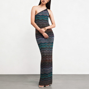 Abito Asimmetrico a Spina di Pesce da Donna |   Abito Monospalla Bicolore per Feste Serali ed Eventi Sociali - Product Image 2