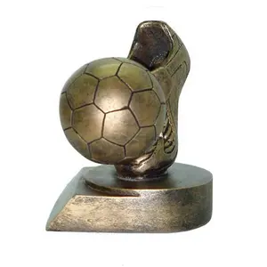 Kişiselleştirilmiş el yapımı Polyresin fantezi futbol kupası ödülleri
