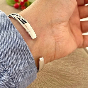 Bracciale Vintage Intrecciato da Donna, Design Aperto e Regolabile, Gioiello di Moda per l'Uso Quotidiano - Product Image 3