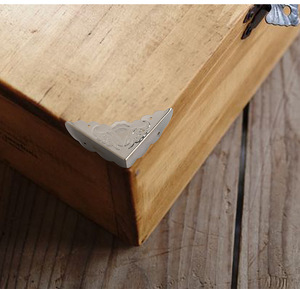 Protection d'<span class=keywords><strong>angle</strong></span> en fer doré de style antique - Facile à fixer - Quincaillerie polyvalente - Protection de bord pour meubles en bois - Product Image 6