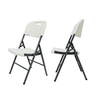 Table d'extérieur pliante légère et durable, design moderne, avec structure en acier, idéale pour les mariages, couleur blanche, modèle populaire et abordable.