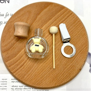 Nouveauté : Flacons diffuseurs de parfum pour voiture vides, flacon de parfum personnalisé pour voiture, flacon de parfum pour voiture de 10 ml avec clips - Product Image 4