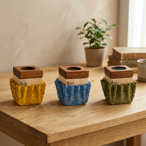 Quemador de incienso de bambú hecho a mano con tapa de madera y base de color, difusor de aromaterapia para decoración del hogar, uso durante todo el año, Ramadán, Eid - Product Image 1