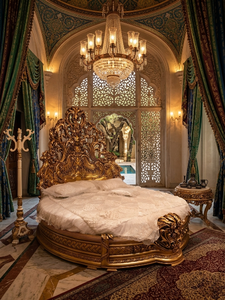 Lit de Mariage Rond en Bois Massif Sculpté à la Main Style Royal Antique – Mobilier de Chambre de Luxe Personnalisé Haut de Gamme - Product Image 3