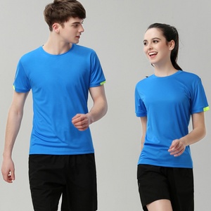 เสื้อยืดกีฬาผ้าโพลีเอสเตอร์ 100% ระบายอากาศ แห้งเร็ว แบบสปอร์ต สีพื้น ดีไซน์เนอร์ รับทำโลโก้ตามสั่ง สำหรับทุกเพศ ทุกวัย ลดราคาพิเศษ - Product Image 6