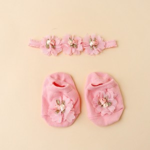 Set 2 Pcs Kaus Kaki dan Bando Anti Selip Motif Bunga untuk Anak Perempuan, Bahan Spandex/Katun Lembut Ramah Kulit, Aksesoris Rambut Bayi untuk Usia 0-3 Tahun - Product Image 5