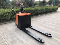 Chariot élévateur électrique RUM 3 tonnes, batterie 24V/210Ah, déplaceur latéral hydraulique, longueur de fourche 1150 mm, largeur de fourche 150 mm, pneus en polyuréthane