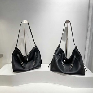 <span class=keywords><strong>Sac</strong></span> fourre-tout en <span class=keywords><strong>cuir</strong></span> pleine fleur pour femme, nouvelle collection 2025, grande capacité, fermeture magnétique, <span class=keywords><strong>sac</strong></span> à <span class=keywords><strong>bandoulière</strong></span> pour trajets quotidiens, haut de gamme texturé - Product Image 2