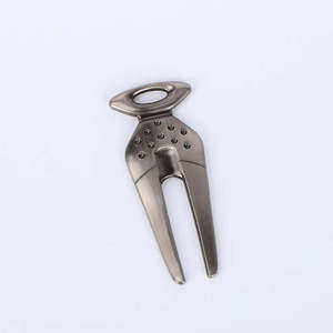 Outil de réparation de divots de golf de haute qualité avec clip de marqueur de balle et marqueur de balle intégrés - Product Image 6