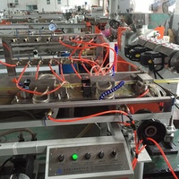 Nouvelle machine d'extrusion de profilés PVC fiable à vis simple 38CrMoALA 30:1 L/D, diamètre de vis 65 mm, avec moteur et boîte de vitesses.