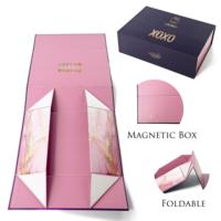 Boîte en carton de luxe à fermeture magnétique avec détails dorés pour parfums et cosmétiques haut de gamme, recyclable