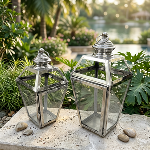 Lanternes porte-bougies modernes en acier inoxydable et verre, design de Noël, faites à la main, durables, tailles personnalisables pour la décoration de la maison et du jardin - Product Image 5
