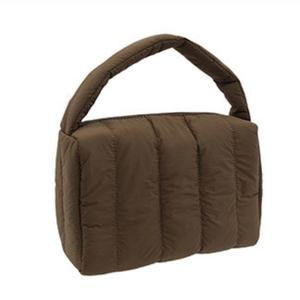 Factory Custom OEM ODM Quilted Makeup <b>Bag</b> Large Capacity Zipper Cosmetic <b>Bag</b> - Product Image 3
