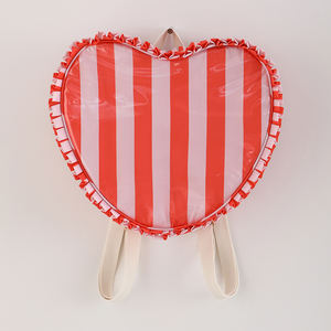 Sac à dos en PVC personnalisable en forme de cœur avec bordure à volants et bretelles réglables pour le voyage – Vente en gros - Product Image 1