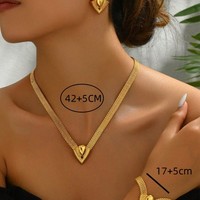 Nouvelle Collection : Ensemble Collier, Bracelet et Boucles d'Oreilles en Alliage de Zinc, Motif Diamant, Électroplaqué, Design de Niche, Luxe Léger et Sophistiqué