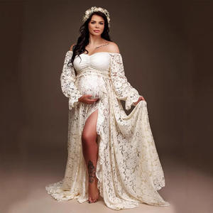 Europa y los Estados Unidos Sexy cuello en V profundo manga de cuerno transparente vestido de encaje ajustado - Product Image 1