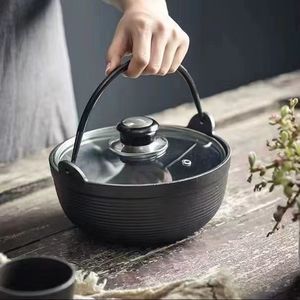 <span class=keywords><strong>Marmite</strong></span> à Sukiyaki <span class=keywords><strong>en</strong></span> <span class=keywords><strong>fonte</strong></span> épaissie non revêtue avec couvercle <span class=keywords><strong>en</strong></span> <span class=keywords><strong>bois</strong></span> et poignée pivotante, capacité 1-2L, écologique, <span class=keywords><strong>pour</strong></span> camping <span class=keywords><strong>en</strong></span> extérieur et usage domestique (Hot Pot) - Product Image 4