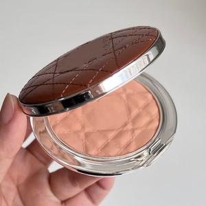 Poudre Compacte Contrôle Sébum Digu Bronze 9g Ao02 Fini Clair-Naturel Doux-Naturel Chaleureux pour Tous Types de Peaux - Product Image 5