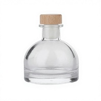 Bouteille à liqueur classique en verre lisse, flacon vide pour spiritueux avec bouchon en bois naturel pour whisky artisanal, gin et bar à domicile 500ml