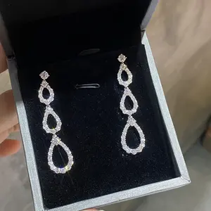 뜨거운 판매 귀걸이 아이스 아웃 라운드 모이사나이트 귀걸이 메인 스톤 3.62ct18 K 골드 모이사나이트 귀걸이