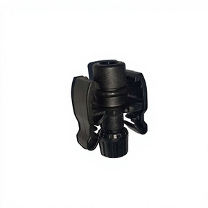 Vanne de vidange de radiateur C1B1-8C362-AA compatible avec Ford Fiesta et Mondeo - Product Image 1