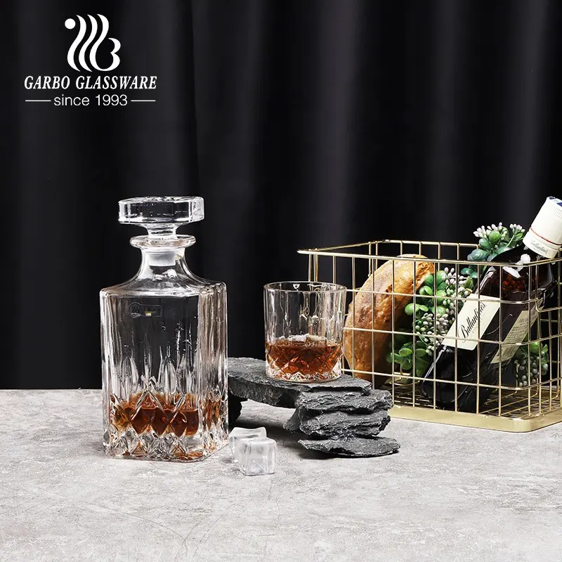 Old-Fashion khắc cổ điển Whisky Glass Decanter pha lê Whisky Decanter Tumbler Set 7 cái chất lượng cao Whisky Glass Set