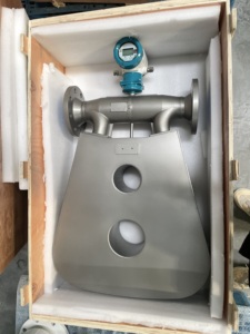 Débitmètre de masse Coriolis à sortie Modbus par impulsions pour huile - Product Image 4