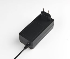 Haute qualité en gros <span class=keywords><strong>adaptateur</strong></span> <span class=keywords><strong>secteur</strong></span> <span class=keywords><strong>adaptateur</strong></span> <span class=keywords><strong>chargeur</strong></span> mural 6V 600Ma alimentation système de sécurité domestique - Product Image 6