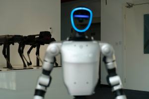 Robot humanoï<span class=keywords><strong>de</strong></span> Unitree Robotics G1 : Flexibilité supérieure à celle des humains normaux, capable d'imiter et <span class=keywords><strong>de</strong></span> renforcer <span class=keywords><strong>l</strong></span>'impulsion <span class=keywords><strong>de</strong></span> <span class=keywords><strong>l</strong></span>'apprentissage - Product Image 3