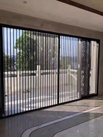 Porte pliante multi-panneaux moderne en polycarbonate pour la séparation de longs couloirs, protection intégrale contre la poussière, étanche