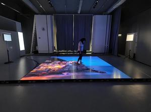 Écran de sol de <span class=keywords><strong>danse</strong></span> interactif à LED, scène d'affichage LED haute résolution pour concerts, plateforme pour événements intérieurs, sol de <span class=keywords><strong>danse</strong></span> - Product Image 3