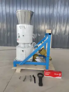 Máquina de pellets casera de troquel plano Pto aprobada por Ce para producir pellets de madera para uso doméstico
