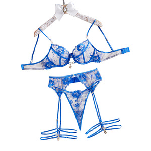 Abbigliamento da donna di alta qualità e divertente 2024 ricamo in prospettiva sexy lingerie giarrettiera giarrettiera set di tre pezzi - Product Image 4