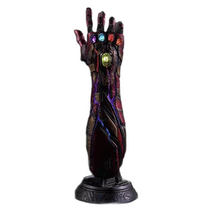 Figurine modè<span class=keywords><strong>le</strong></span> MK85 à l'échelle 1:1 avec gants en résine luminescente (édition illimitée) - Product Image 6