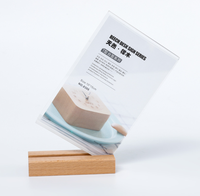 4x6 inch horeca reclamebordhouder met houten voet en transparante acryl menukaart houder