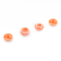 Vente en gros Bouton pression en plastique de qualité supérieure Nouveau design Moule à injection Bouton pression logo personnalisé pour vêtements de bébé