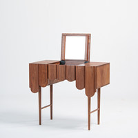 Table de toilette au design original minimaliste moderne, en bois massif de noyer noir et d'érable dur, avec finition huile de cire naturelle