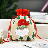 Sac cadeau recyclable et réutilisable à cordon de Noël prêt à être expédié pour le stockage de Noël