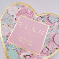 Boîte à chocolat personnalisée en carton rigide en forme de cœur avec couvercle, logo UV, divers inserts pour l'emballage de boîtes cadeaux