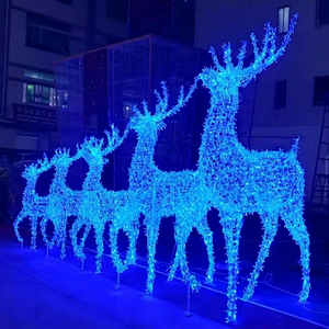 Les ensembles d'éclairage de rennes créent un rythme de Noël sur les sentiers des parcs, les allées des hôtels et les passerelles des places publiques pendant les nuits d'hiver. - Product Image 1