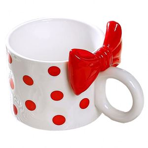 Nouveautés 2026 : Tasses en gros, produits <span class=keywords><strong>tendance</strong></span>, OEM ODM en vrac, mugs à <span class=keywords><strong>café</strong></span> en céramique 3D fantaisie et mignons avec nœuds pour couples - Product Image 2