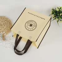 Sac de shopping en tissu non tissé écologique et recyclable personnalisé avec fermeture à bouton et design tendance